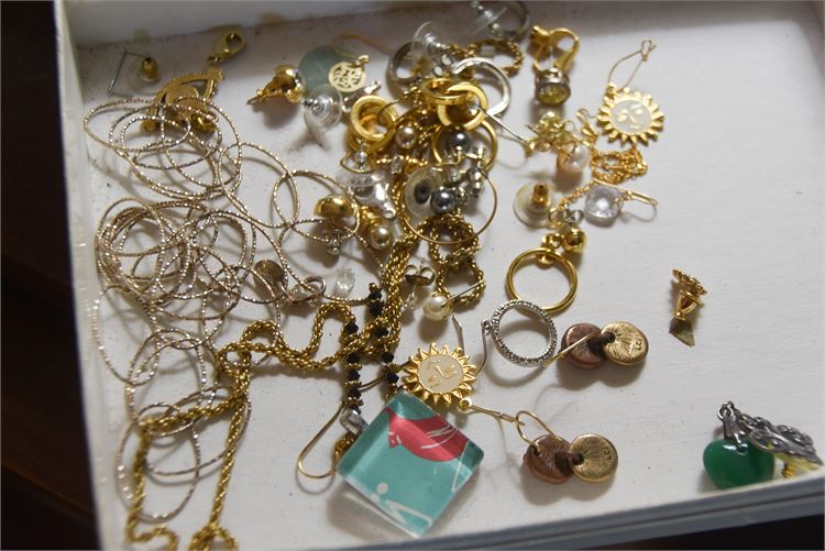 Small Group of Misc. Costume Jewelry