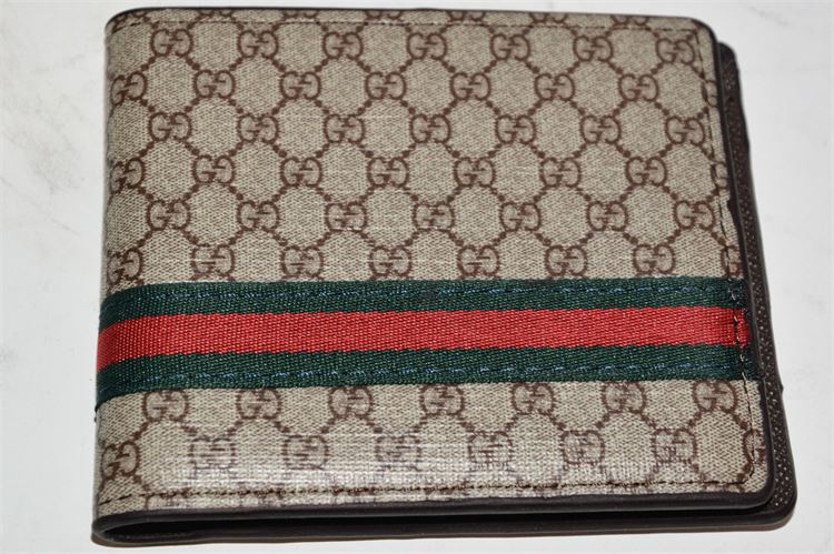 Gucci Supreme Bi-fold Men's Wallet