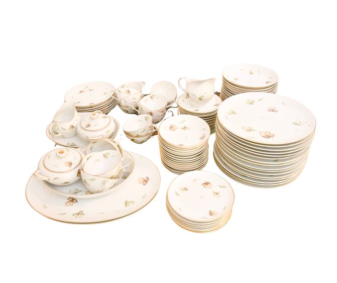 Harmony House Dinnerware Set