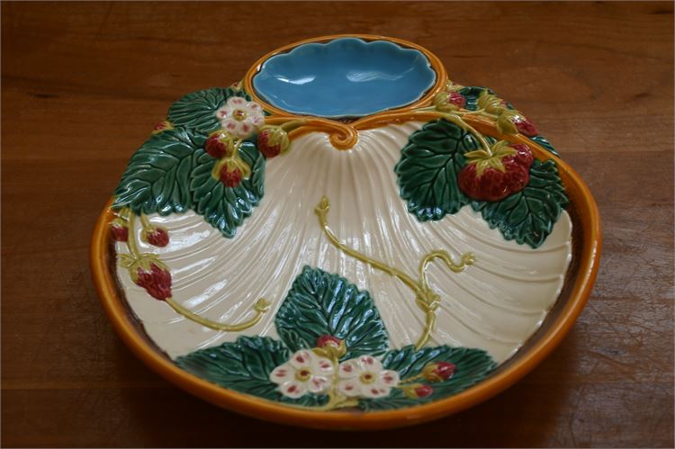 ANTIQUE MAJOLICA STRAWBERRY PLATE late1800’s