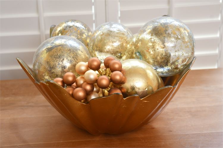 Glass Center Bowl and Fruit