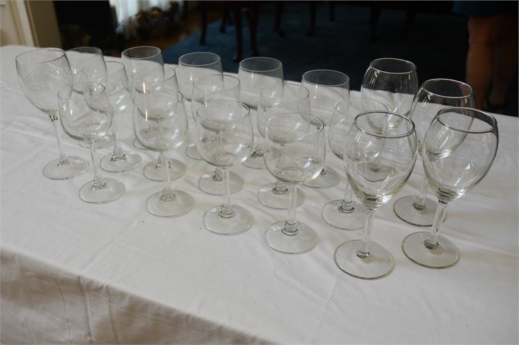 19 Wine Glasses