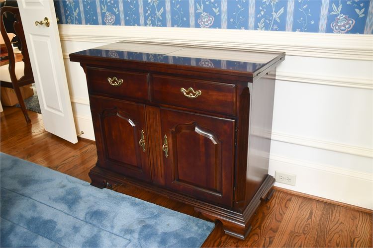 Thomasville Extending Serving Cabinet