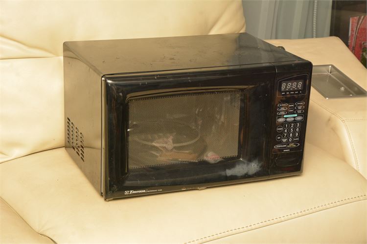 Emerson Microwave Oven