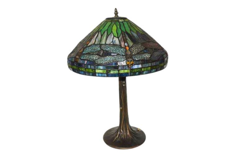 Tiffany Style  Dragonfly Motif  Lamp