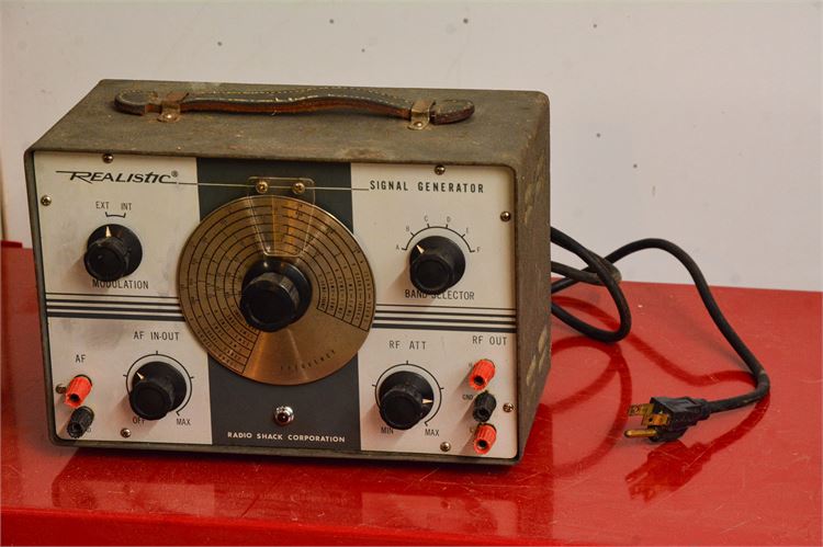 Vintage Realistic Radio Shack Signal Generator