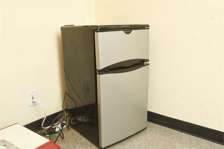 Frigidaire Mini Fridge