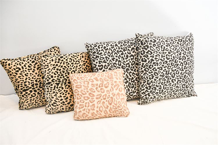 Group Lot Throw Pillows