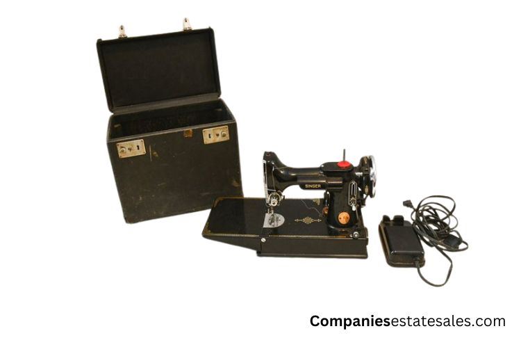 Singer 221-1 Featherweight Sewing Machine