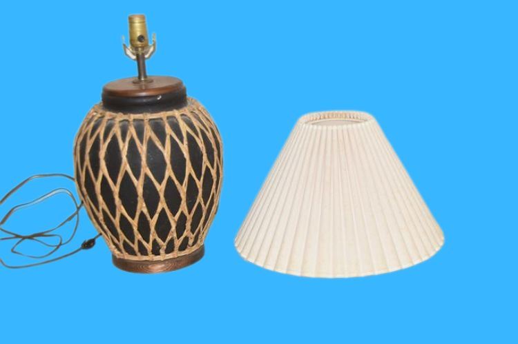 Woven Table Lamp