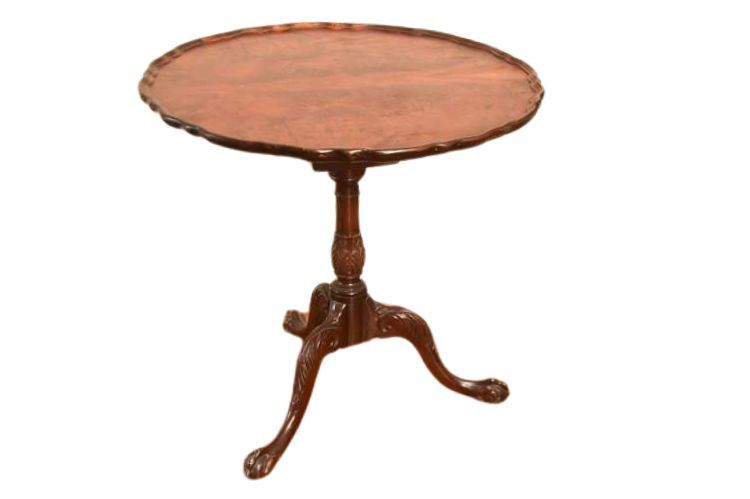 Mahogany Pie Crust Table