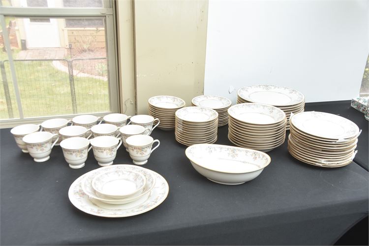 Noritake Ivory China Dinner Set