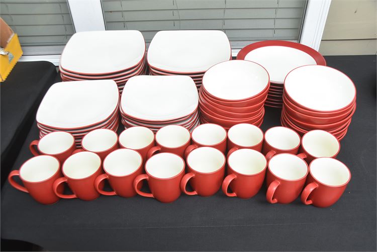 Noritake Colorwave Raspberry 16-Piece Set